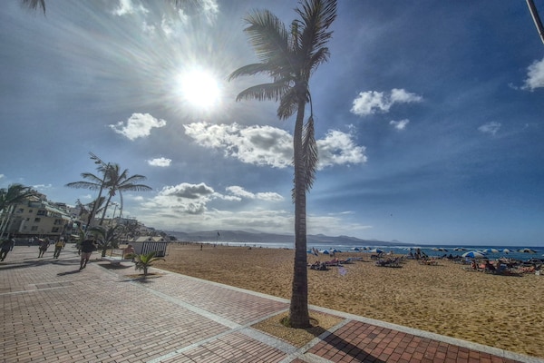 Foto van Strandappartement Las Palmas bij Playa - Vakantiehuis in Las Palmas de Gran Canaria - Outdoor