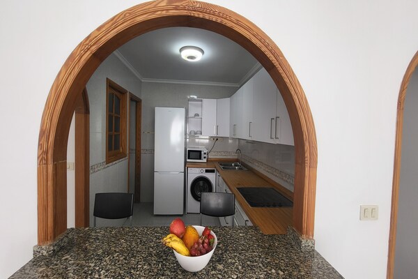 Foto van Huis bij Playa de Las Canteras met Tuin - Vakantiehuis in Las Palmas de Gran Canaria - Kitchen