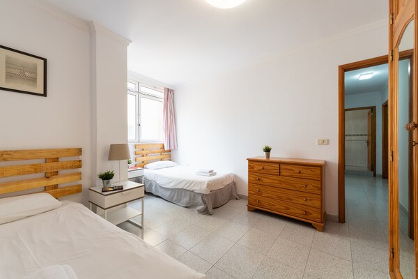 Foto van Huis bij Playa de Las Canteras met Tuin - Vakantiehuis in Las Palmas de Gran Canaria - BedRoom