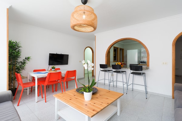 Foto van Huis bij Playa de Las Canteras met Tuin - Vakantiehuis in Las Palmas de Gran Canaria - DiningRoom