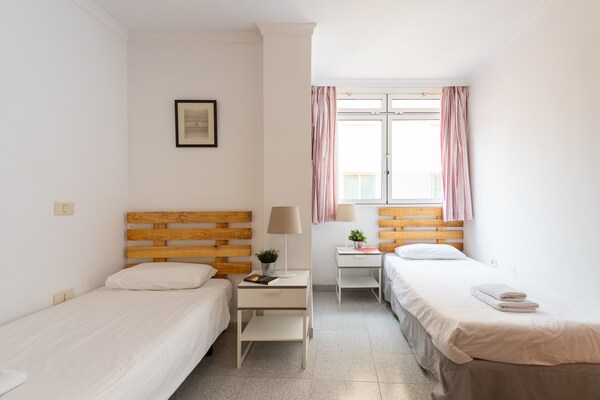 Foto van Huis bij Playa de Las Canteras met Tuin - Vakantiehuis in Las Palmas de Gran Canaria - BedRoom