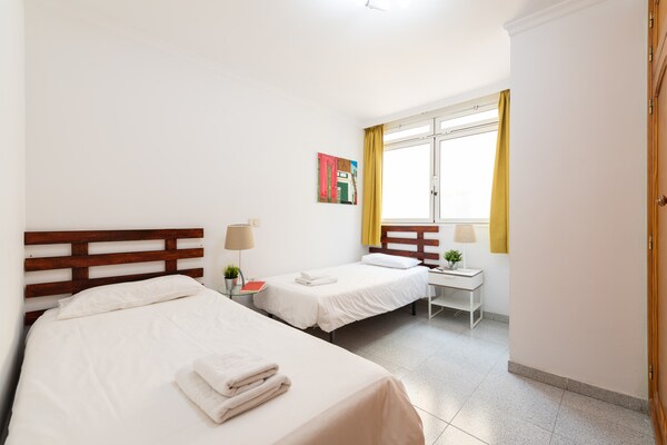 Foto van Huis bij Playa de Las Canteras met Tuin - Vakantiehuis in Las Palmas de Gran Canaria - BedRoom