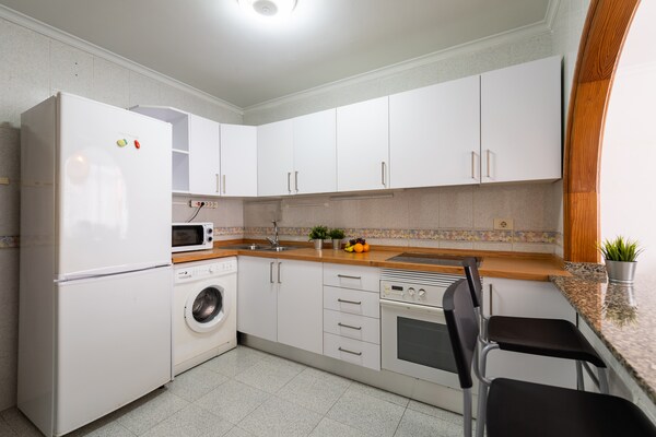 Foto van Huis bij Playa de Las Canteras met Tuin - Vakantiehuis in Las Palmas de Gran Canaria - Kitchen