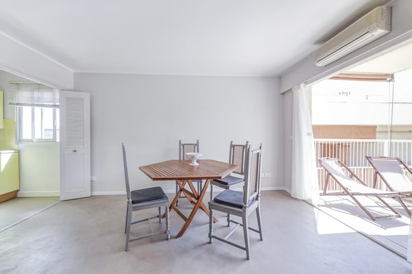 Foto van Fijn appartement in Saint Tropez met een zwembad - Vakantiehuis in SAINT TROPEZ - DiningRoom