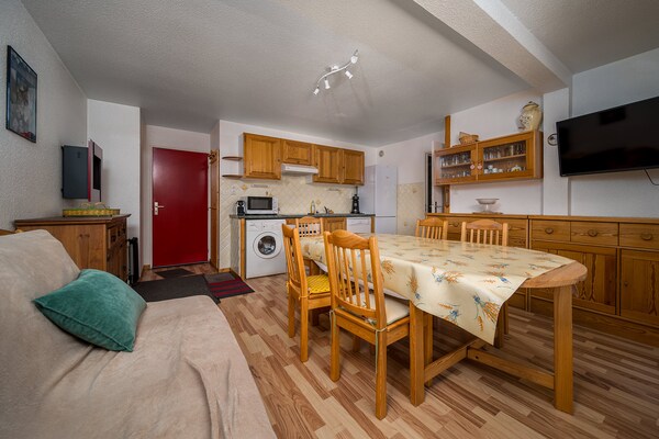Foto van Appartement in Allos met Bergzicht - Vakantiehuis in Allos - LivingRoom