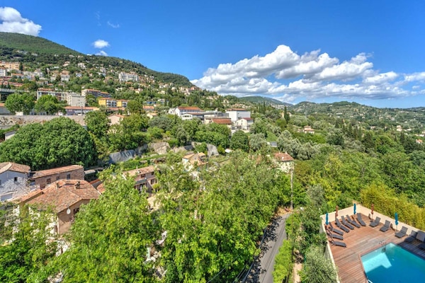Foto van Zonnig vakantieappartement in Grasse voor 4 personen - AreaSummer1KM