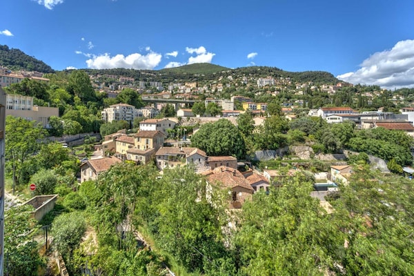 Foto van Zonnig vakantieappartement in Grasse voor 4 personen - AreaSummer1KM