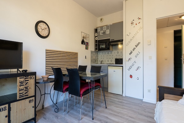Foto van Verblijf met uitzicht op de bergen in Grasse - Vakantiehuis in Grasse - DiningRoom