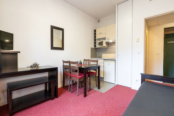 Foto van Huis in Grasse met terras en zwembad - Vakantiehuis in Grasse - DiningRoom