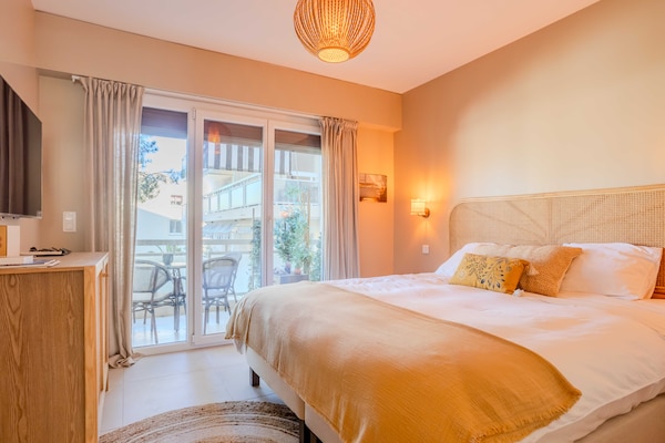 Foto van Licht appartement met airconditioning en uitzicht op zee - Antibes - Untagged