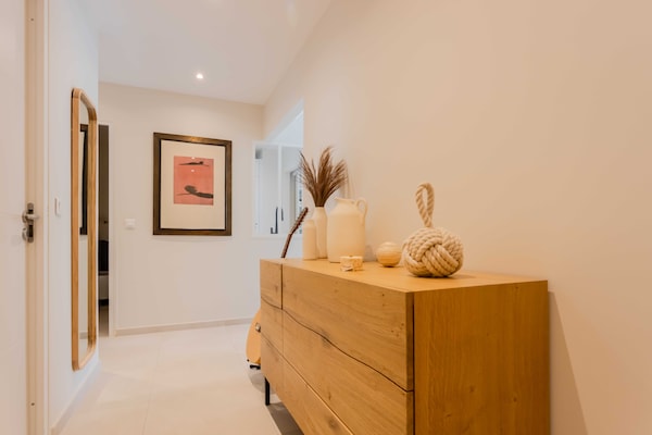 Foto van Licht appartement met airconditioning en uitzicht op zee - Antibes - Untagged