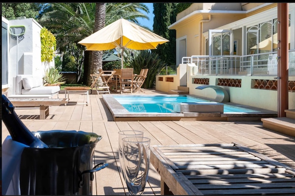 Foto van Penthouse met zeezicht en zwembad, airconditioning, 6 personen – Cannes - Untagged