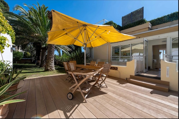 Foto van Penthouse met zeezicht en zwembad, airconditioning, 6 personen – Cannes - Untagged