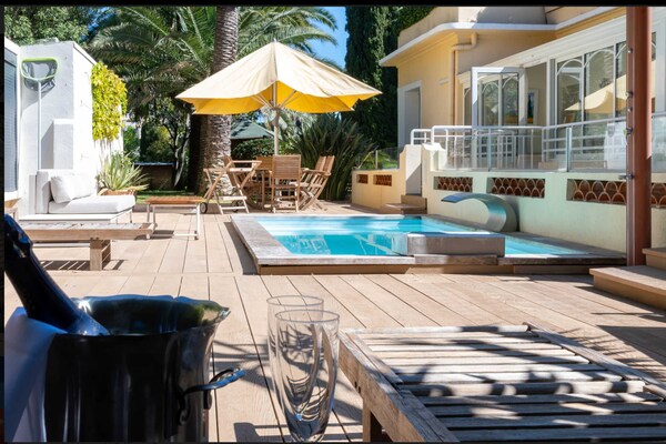 Foto van Penthouse met zeezicht en zwembad, airconditioning, 6 personen – Cannes - Untagged