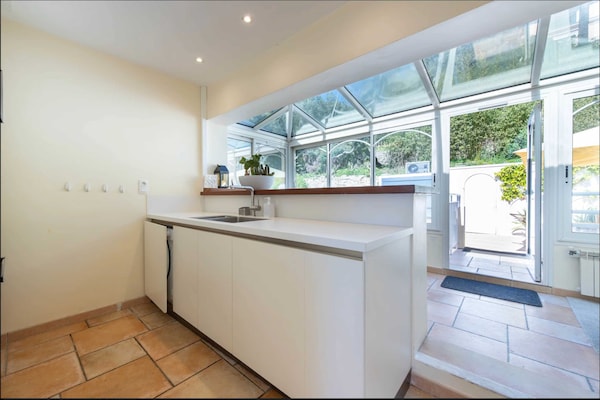 Foto van Penthouse met zeezicht en zwembad, airconditioning, 6 personen – Cannes - Untagged