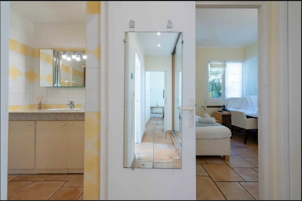 Foto van Penthouse met zeezicht en zwembad, airconditioning, 6 personen – Cannes - Untagged