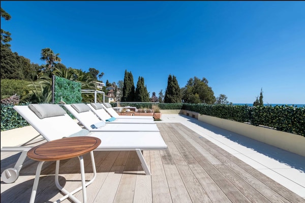 Foto van Penthouse met zeezicht en zwembad, airconditioning, 6 personen – Cannes - Untagged