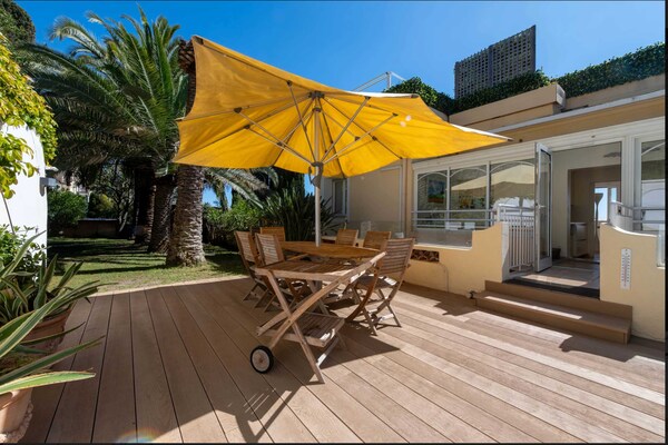 Foto van Penthouse met zeezicht en zwembad, airconditioning, 6 personen – Cannes - Untagged