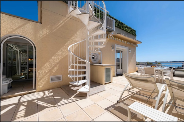 Foto van Penthouse met zeezicht en zwembad, airconditioning, 6 personen – Cannes - Untagged