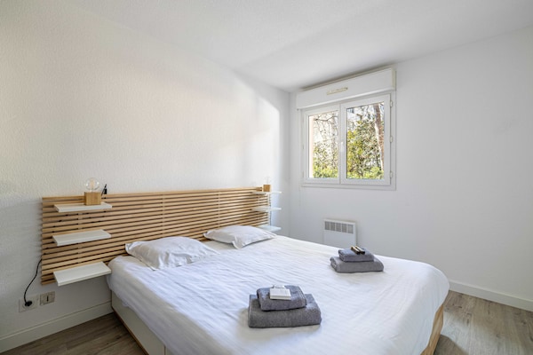 Foto van Comfort en rust met airconditioning, parkeergelegenheid en balkon. - Untagged