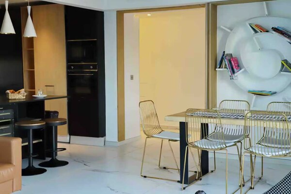 Foto van Modern appartement - 3BR- 6P - Palm Beach - Vakantiehuis in Cannes - Untagged