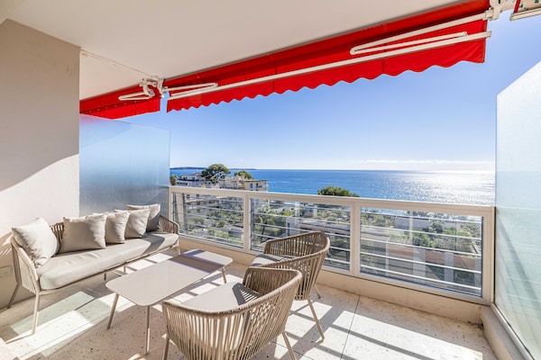 Foto van Ruim appartement met airconditioning, 2 slaapkamers en 4 slaapkamers – Cannes - Untagged