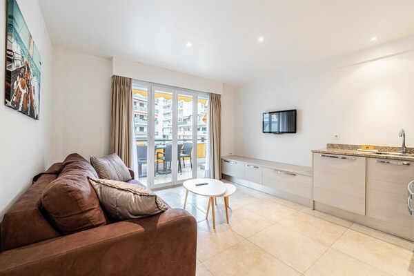 Foto van Modern appartement met airconditioning, 1 slaapkamer - 4 slaapkamers - met balkon - Untagged