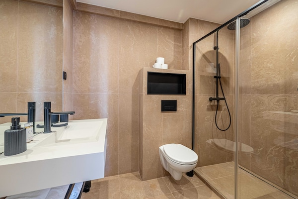 Foto van Prachtig appartement - Airconditioning - 2 slaapkamers - 5 personen - Cannes - Untagged