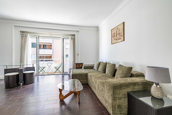 Foto van Appartement met airconditioning en balkon - 2 slaapkamers/4 personen - Cannes/Strand - Untagged