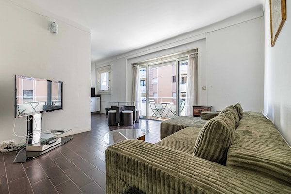 Foto van Appartement met airconditioning en balkon - 2 slaapkamers/4 personen - Cannes/Strand - Untagged