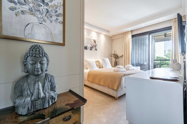 Foto van Modern appartement met airconditioning, 2 slaapkamers/4 personen - Cannes - Untagged