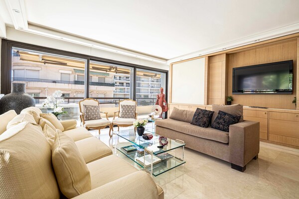 Foto van Modern appartement met airconditioning, 2 slaapkamers/4 personen - Cannes - Untagged