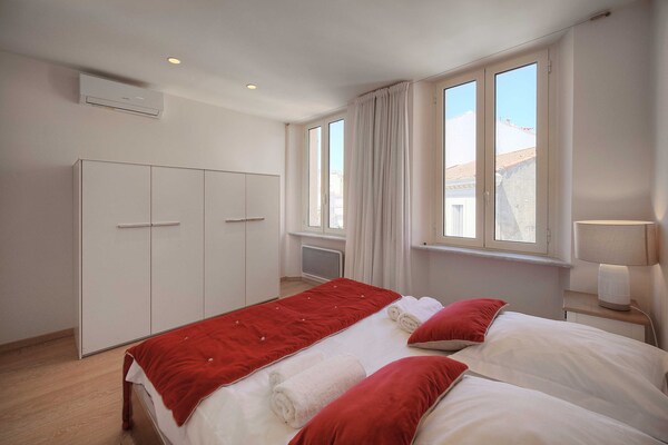 Foto van Prachtig appartement met airconditioning, 6 personen en uitzicht op zee - Cannes - Untagged