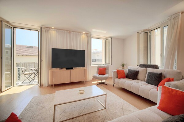 Foto van Prachtig appartement met airconditioning, 6 personen en uitzicht op zee - Cannes - Untagged