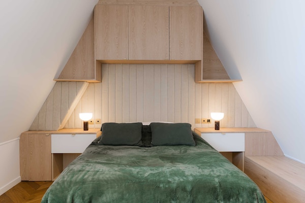 Foto van Luxe duplexwoning met 2 slaapkamers en parkeerplaats in Place Morny - Untagged