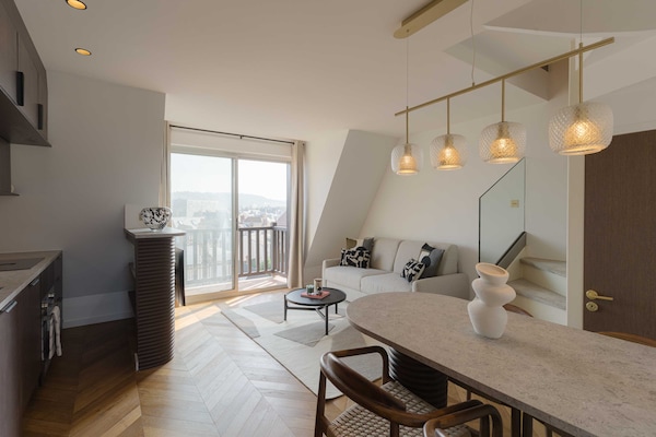 Foto van Luxe duplexwoning met 2 slaapkamers en parkeerplaats in Place Morny - Untagged