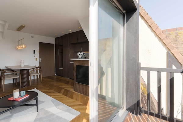 Foto van Luxe duplexwoning met 2 slaapkamers en parkeerplaats in Place Morny - Untagged