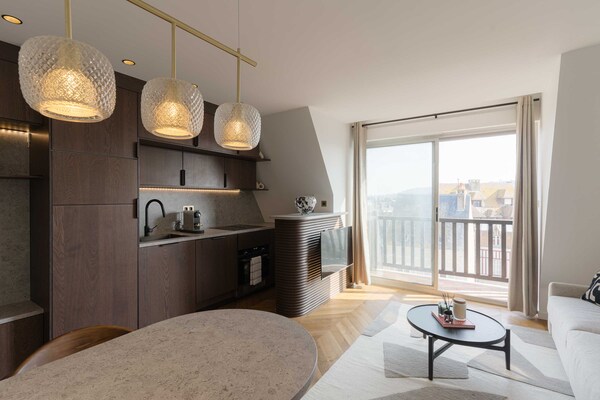 Foto van Luxe duplexwoning met 2 slaapkamers en parkeerplaats in Place Morny - Untagged