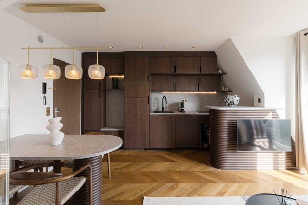 Foto van Luxe duplexwoning met 2 slaapkamers en parkeerplaats in Place Morny - Untagged