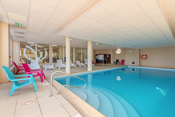 Foto van Retreat met panoramisch uitzicht op zee - Vakantiehuis in Plougonvelin - PoolOfHouse