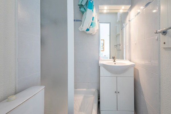 Foto van Zonnig appartement aan het water - Vakantiehuis in Agde - BathRoom