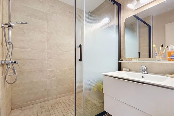 Foto van Alpine ski-appartement in Tignes voor 4 personen - Vakantiehuis in Agde - BathRoom