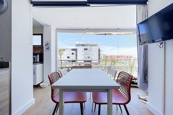 Foto van Alpine ski-appartement in Tignes voor 4 personen - Vakantiehuis in Agde - DiningRoom