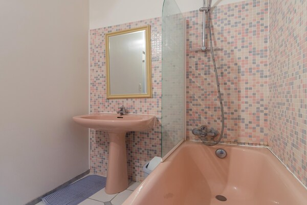 Foto van Boerderij in Giroux bij bos en meer - Vakantiehuis in Giroux - BathRoom