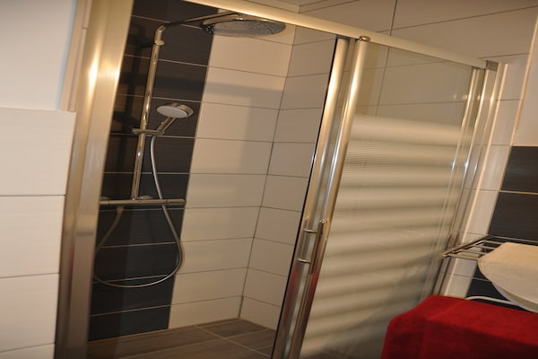 Foto van Alpenretraite vlakbij de pistes - Vakantiehuis in Les Deux Alpes - BathRoom