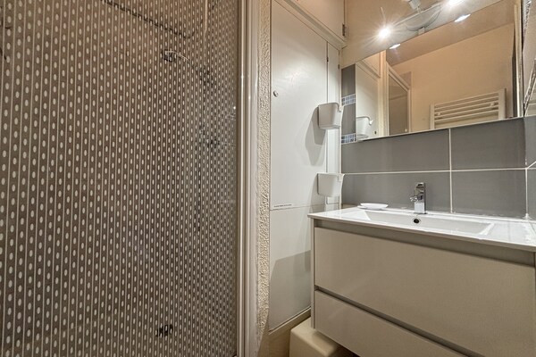Foto van Gezellig appartement met uitzicht op de bergen in Les Deux Alpes voor 4 personen - BathRoom