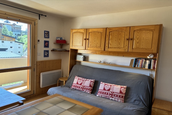 Foto van Gezellig appartement met uitzicht op de bergen in Les Deux Alpes voor 4 personen - LivingRoom