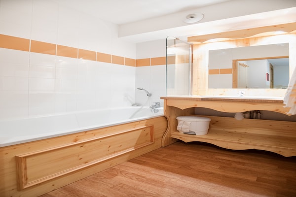 Foto van Appartement in Orelle met zwembad en sauna - Vakantiehuis in Orelle - BathRoom