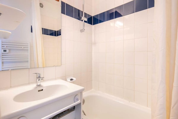 Foto van Gezellig toevluchtsoord met uitzicht op de bergen - Vakantiehuis in Tignes - BathRoom