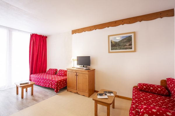 Foto van Vakantiehuis voor 6 personen met balkon - Vakantiehuis in Val Cenis - LivingRoom